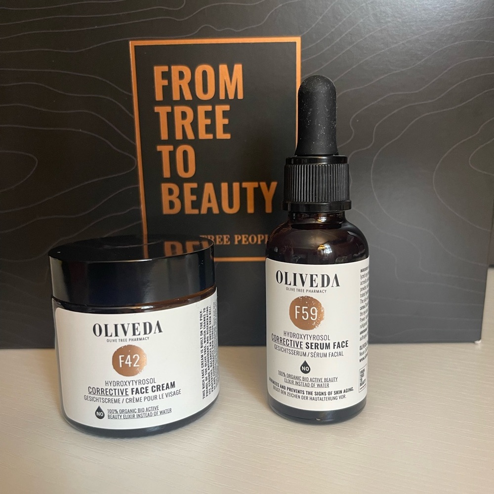 Oliveda Corrective Face Cream and Serum Set - BRAND NEW